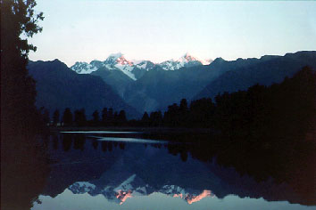 The still waters of Lake Matheson 32K